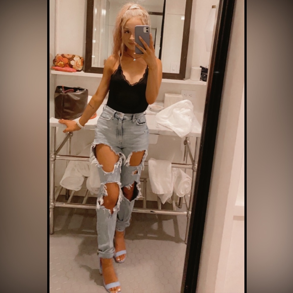 Urban Outfitters Jeans - Size 24 Mom Rise Light Wash